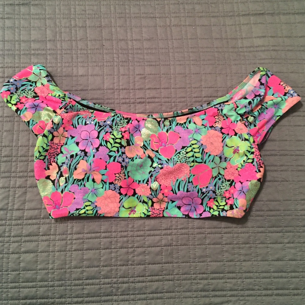 Victoria’s Secret Swim Crop Top